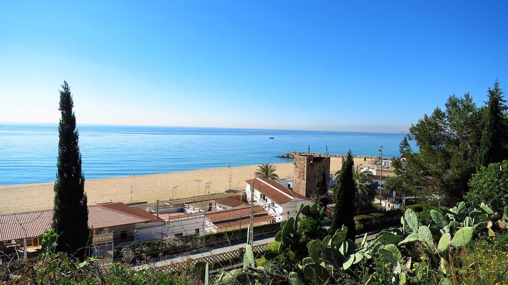 Helena Seaview & Beach-Apartment Монгат Экстерьер фото