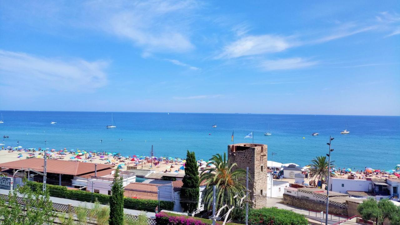 Helena Seaview & Beach-Apartment Монгат Экстерьер фото