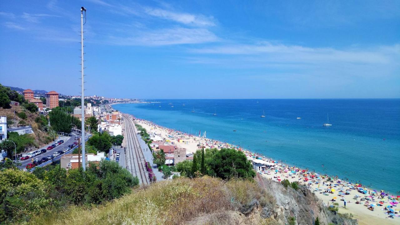 Helena Seaview & Beach-Apartment Монгат Экстерьер фото